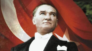 Atatürk kimdir ?