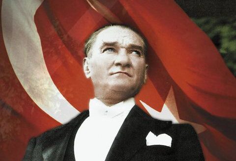 Atatürk kimdir ?